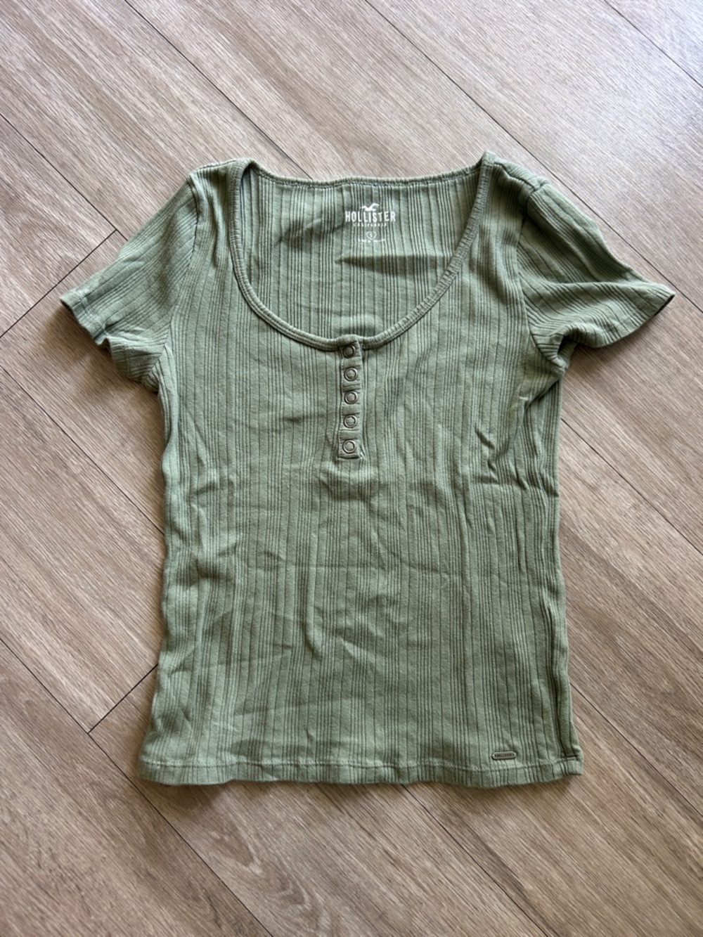Hollister Crop Ribbed Scoop Henley Tee